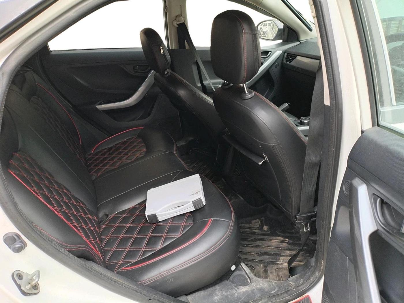 2020 Tata NEXON XM PETROL, Petrol, Manual, 70,842 km, interior