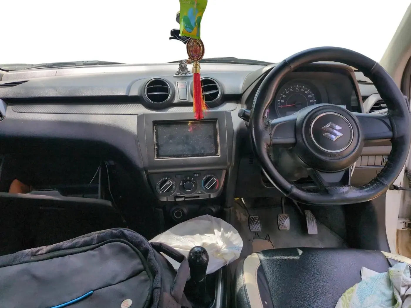 2019 Maruti Swift LXI, Petrol, Manual, 1,07,669 km, interior
