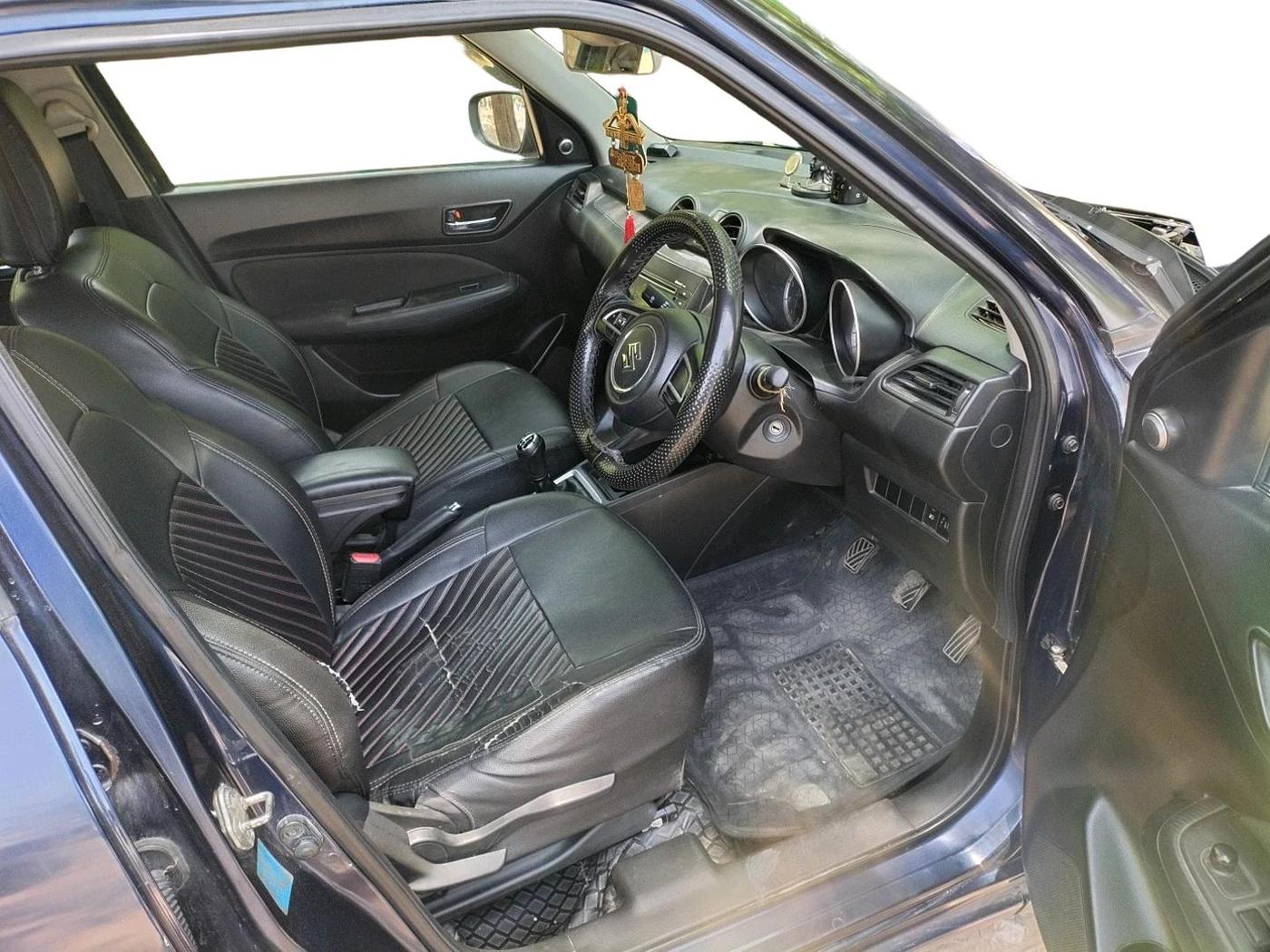 2018 Maruti Swift VXI, Petrol, Manual, 1,44,729 km, interior