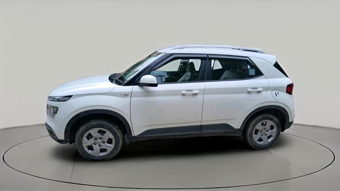 2019 Hyundai VENUE S 1.2, Petrol, Manual, 33,680 km, exterior