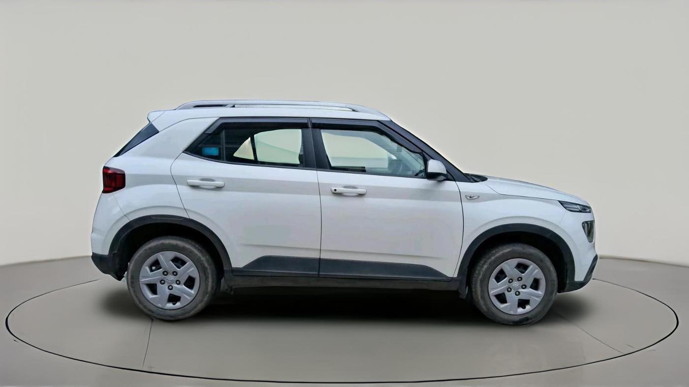 2019 Hyundai VENUE S 1.2, Petrol, Manual, 33,680 km, exterior
