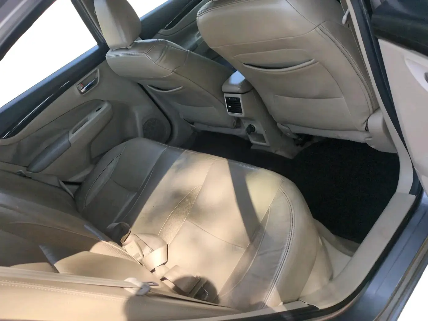 2016 Maruti Ciaz ZDI+ SHVS, Diesel, Manual, 1,35,675 km, interior