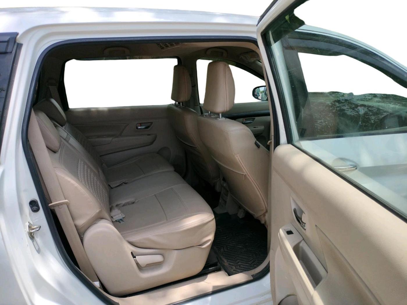 2024 Maruti Ertiga ZXI (O) CNG, CNG, Manual, 1,15,187 km, interior