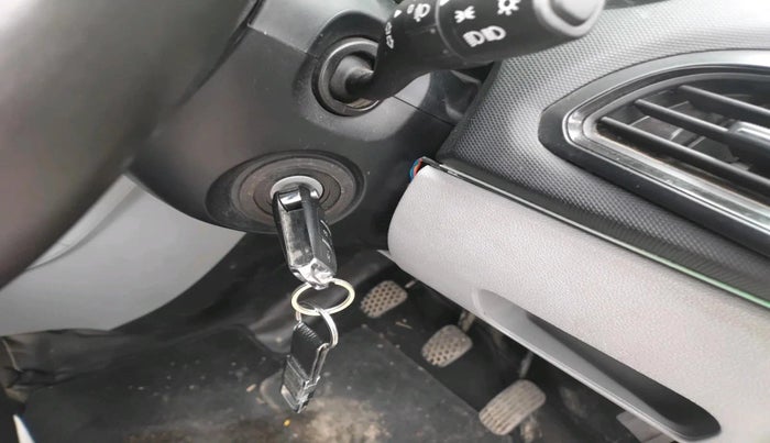 2023 Tata Tiago XE PETROL, Petrol, Manual, 25,293 km, interior