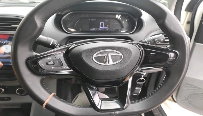 2023 Tata Tiago XE PETROL, Petrol, Manual, 25,293 km, interior