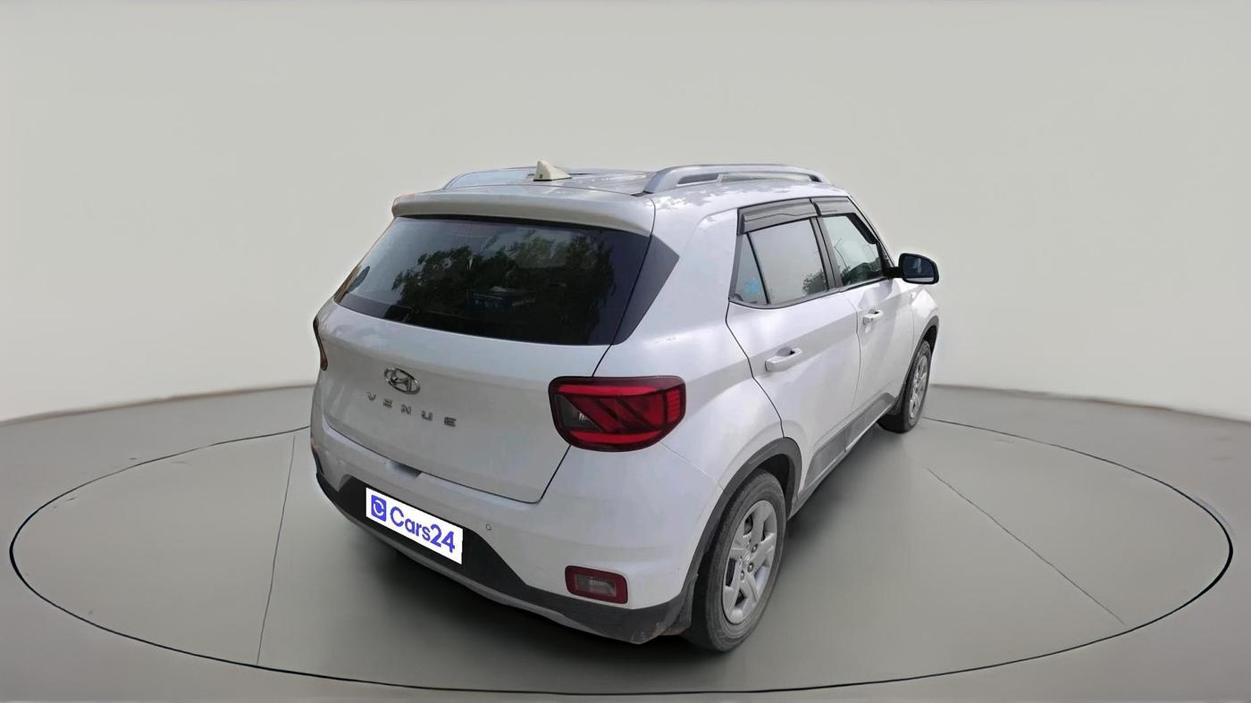 2022 Hyundai VENUE S 1.2, CNG, Manual, 1,01,913 km, exterior