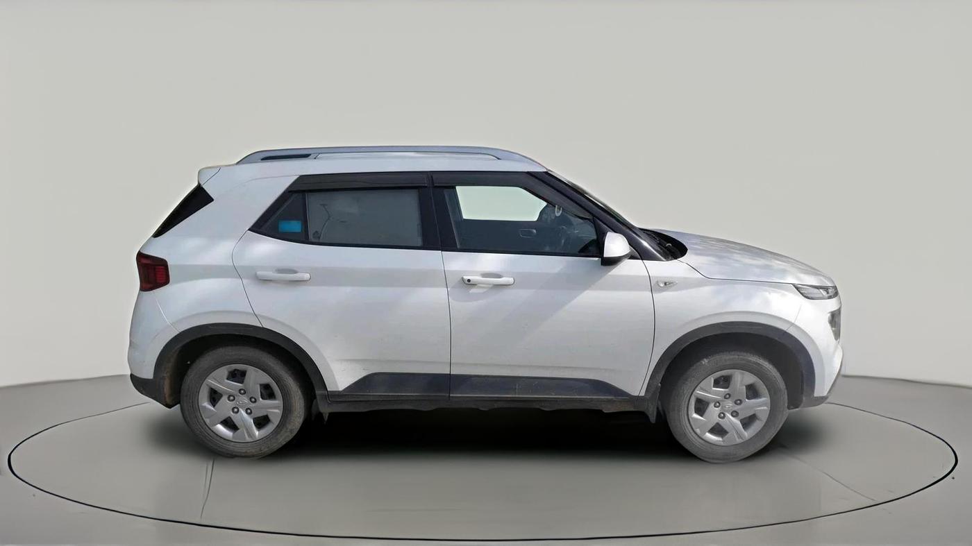 2022 Hyundai VENUE S 1.2, CNG, Manual, 1,01,913 km, exterior