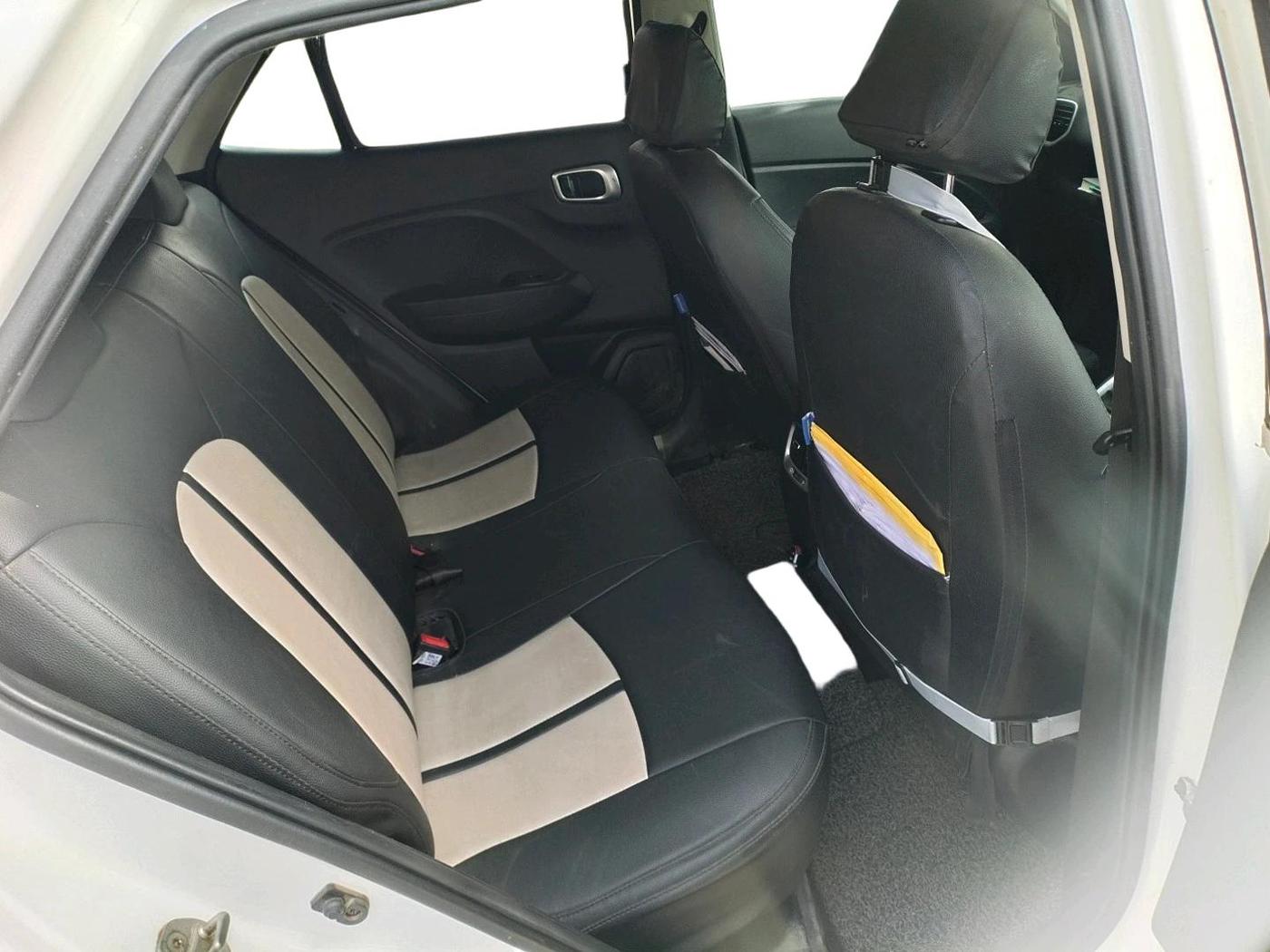 2022 Hyundai VENUE S 1.2, CNG, Manual, 1,01,913 km, interior