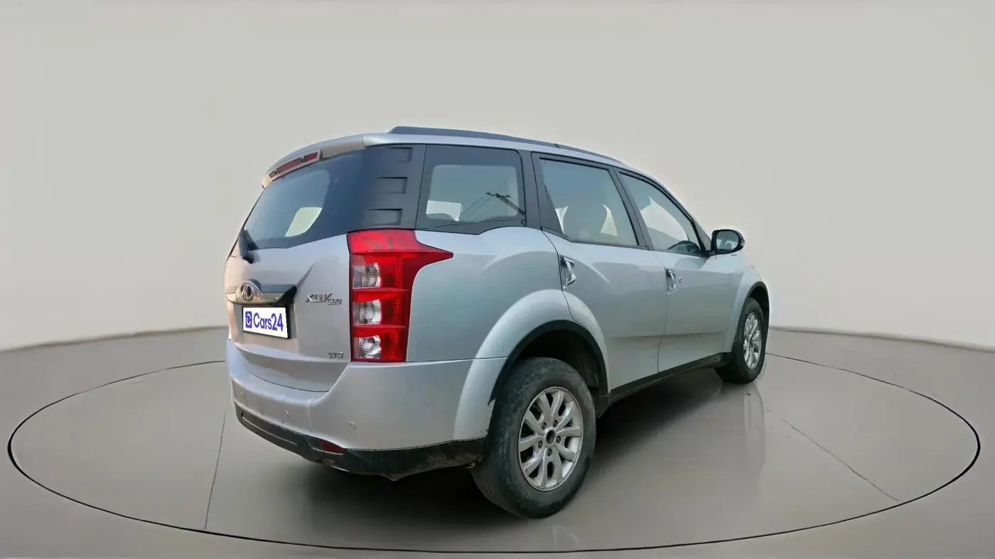 2017 Mahindra XUV500 W9 1.99, Diesel, Manual, 1,17,921 km, exterior
