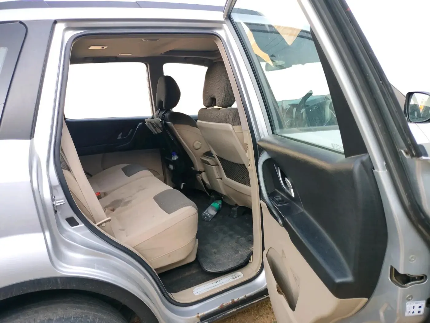 2017 Mahindra XUV500 W9 1.99, Diesel, Manual, 1,17,921 km, interior