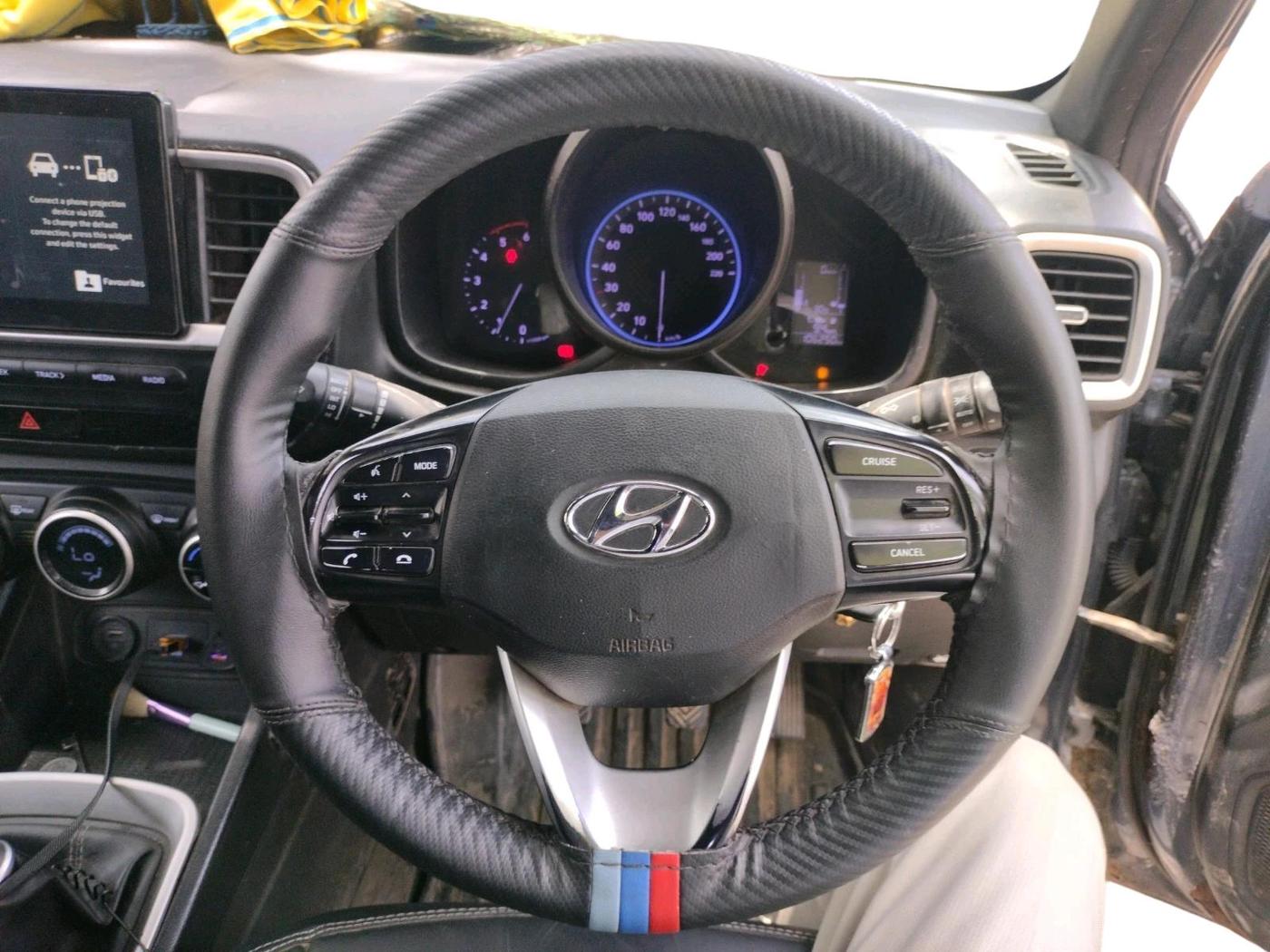 2019 Hyundai VENUE SX 1.4 CRDI, Diesel, Manual, 1,06,250 km, interior