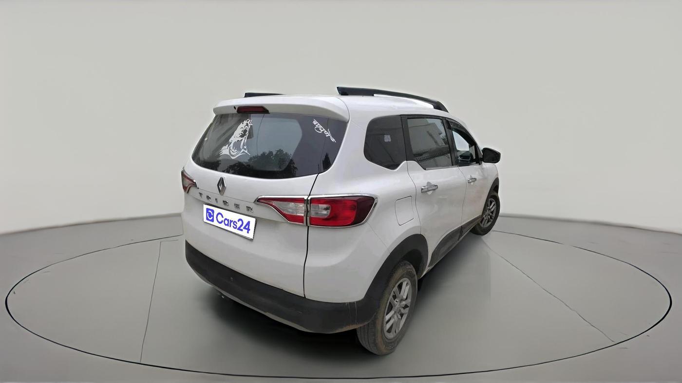 2023 Renault TRIBER RXT, Petrol, Manual, 28,711 km, exterior