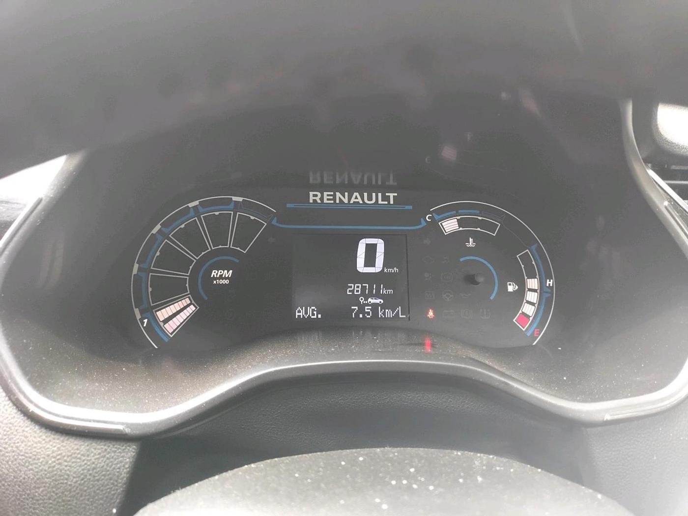 2023 Renault TRIBER RXT, Petrol, Manual, 28,711 km, interior