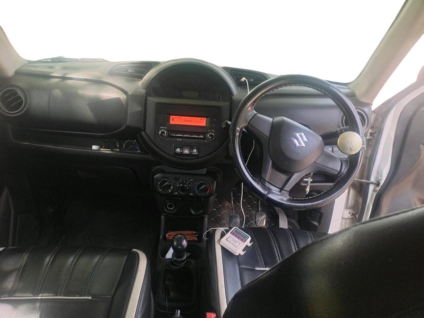 2020 Maruti S PRESSO VXI CNG, CNG, Manual, 1,20,085 km, interior