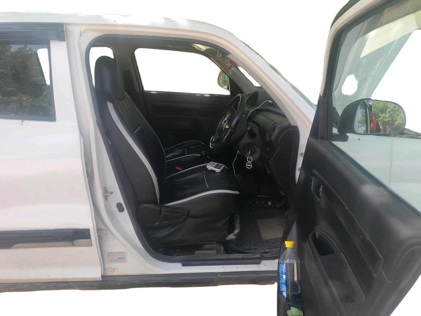 2020 Maruti S PRESSO VXI CNG, CNG, Manual, 1,20,085 km, interior