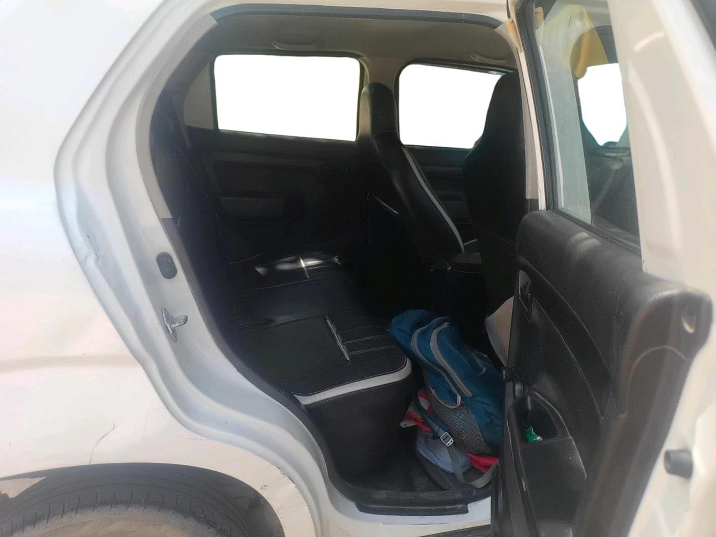 2020 Maruti S PRESSO VXI CNG, CNG, Manual, 1,20,085 km, interior