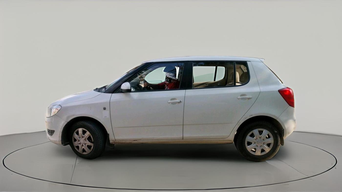 2011 Skoda Fabia AMBITION 1.2 MPI, Petrol, Manual, 28,719 km, exterior