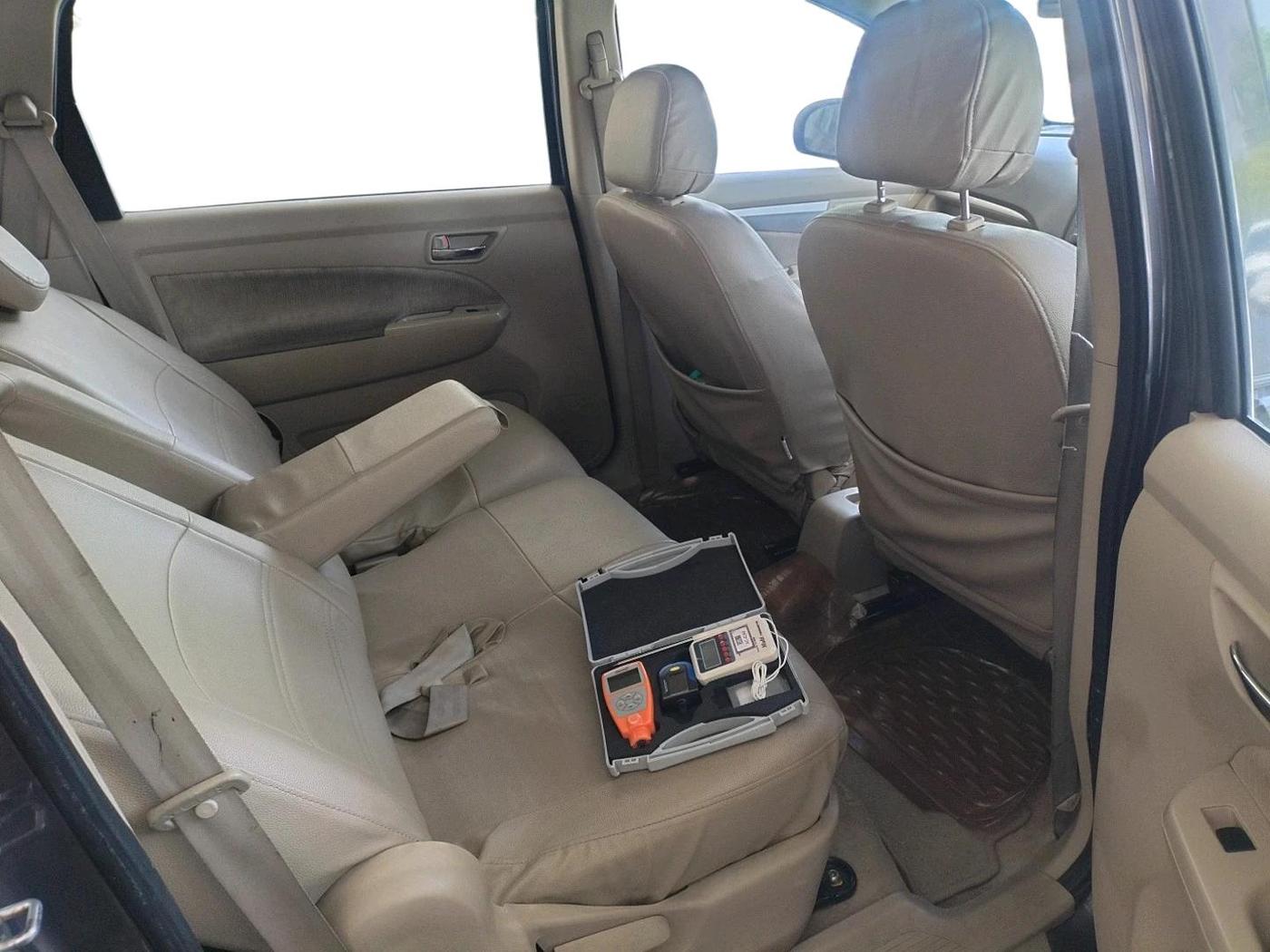 2014 Maruti Ertiga ZXI, Petrol, Manual, 2,35,225 km, interior