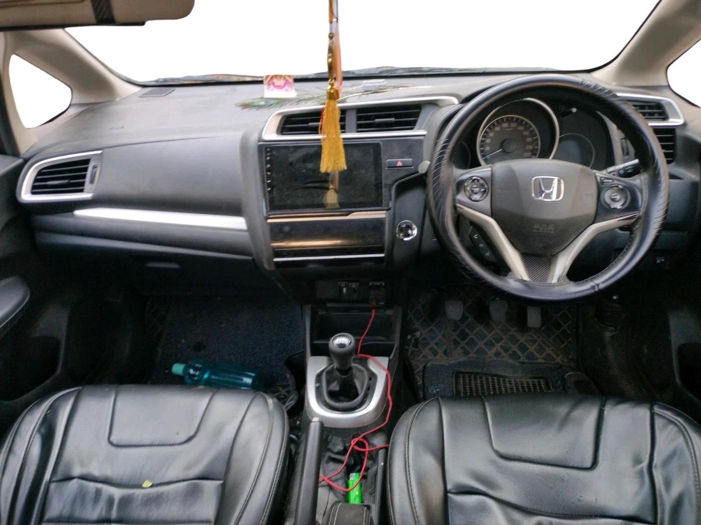 2018 Honda WR-V 1.5L I-DTEC VX MT, Diesel, Manual, 1,29,162 km, interior