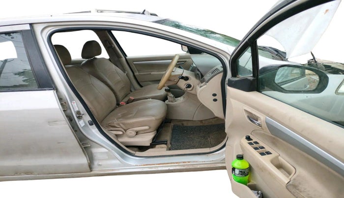 2015 Maruti Ertiga ZDI SHVS, Diesel, Manual, 2,11,037 km, interior