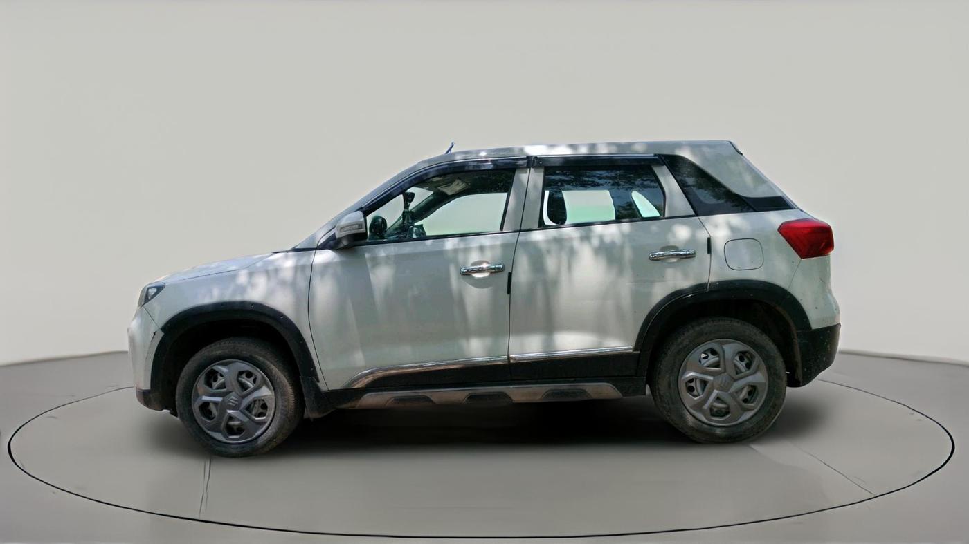 2020 Maruti Vitara Brezza LXI, CNG, Manual, 1,21,391 km, exterior