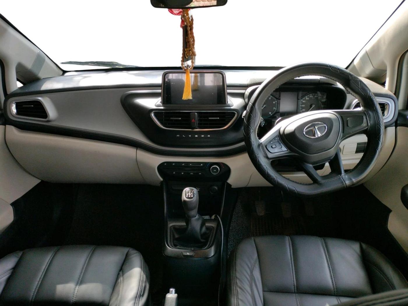 2023 Tata ALTROZ XM PLUS PETROL, Petrol, Manual, 30,723 km, interior