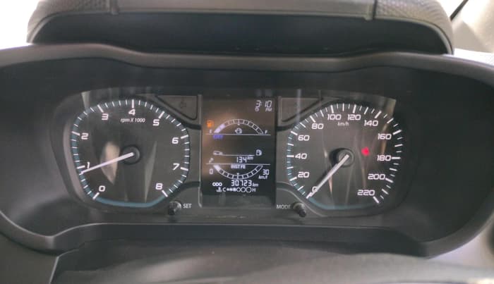 2023 Tata ALTROZ XM PLUS PETROL, Petrol, Manual, 30,723 km, interior