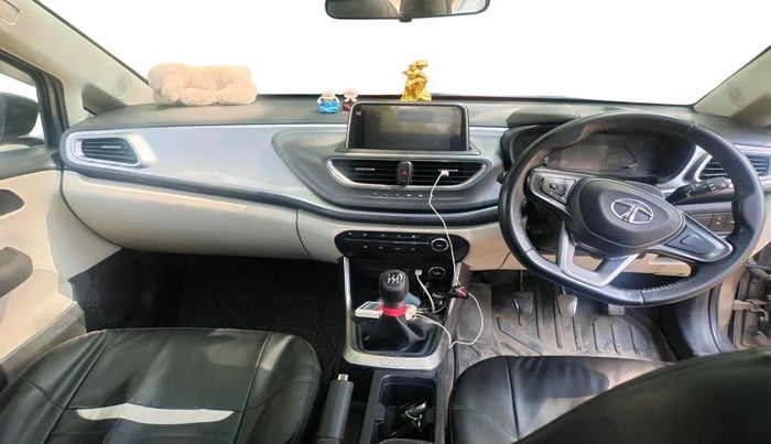 2023 Tata ALTROZ XZ PLUS SUNROOF CNG, CNG, Manual, 68,229 km, interior
