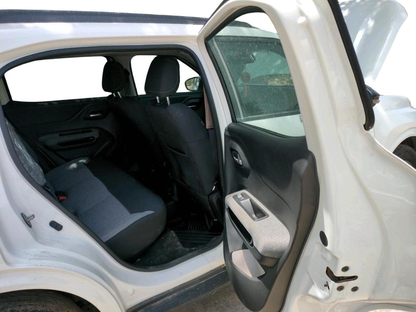 2025 CITROEN C3 AIRCROSS PLUS 1.2 5 STR, Petrol, Manual, 16,069 km, interior