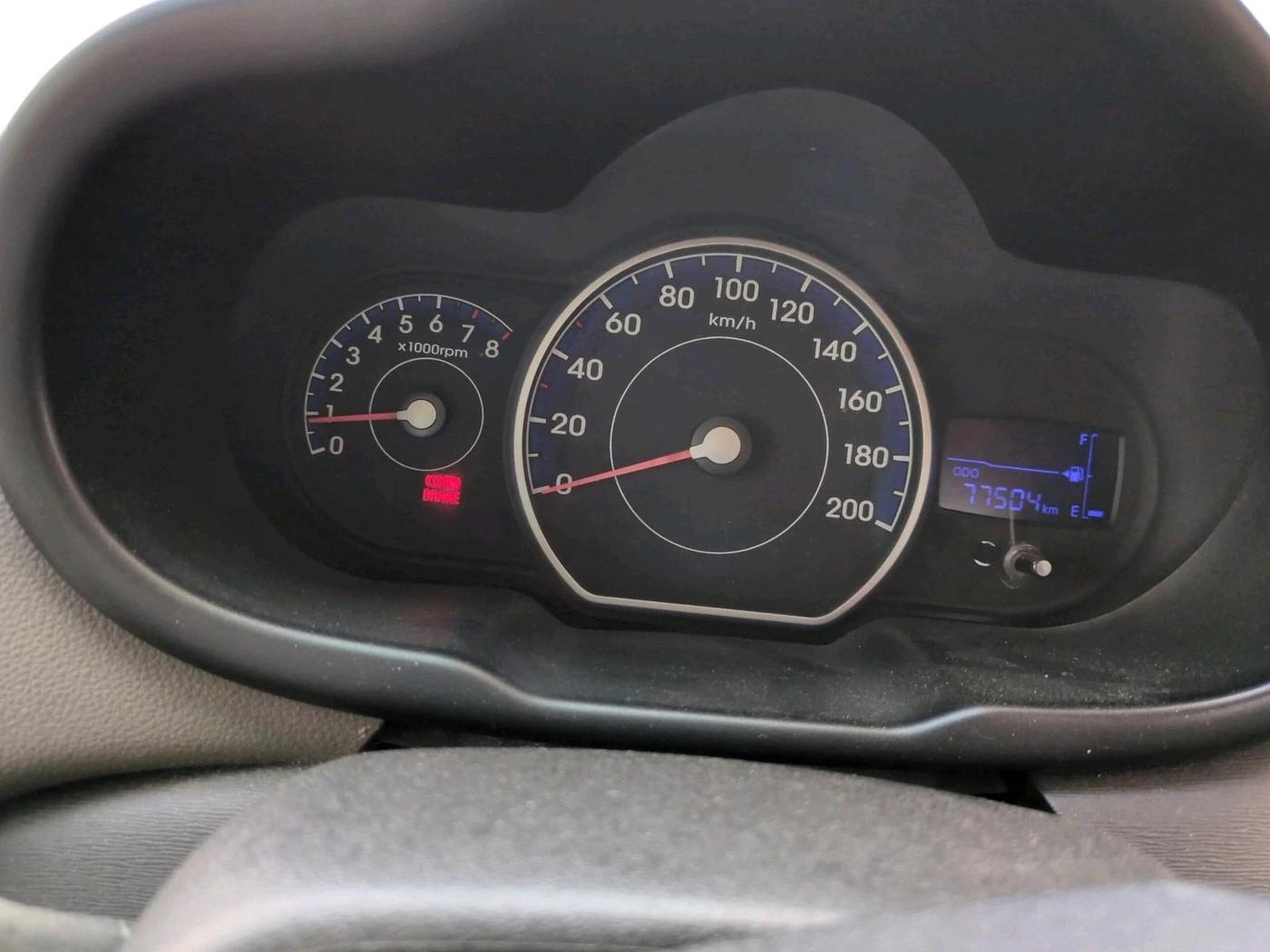 2012 Hyundai i10 MAGNA 1.2, Petrol, Manual, 77,504 km, interior