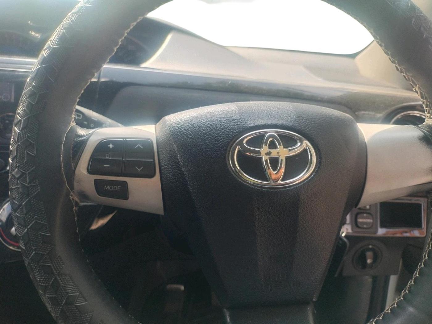 2015 Toyota Etios CROSS 1.4 VD, Diesel, Manual, 1,48,419 km, interior