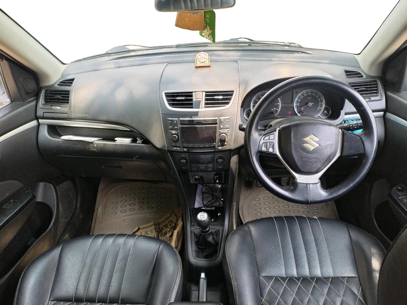 2011 Maruti Swift ZXI, Petrol, Manual, 65,349 km, interior