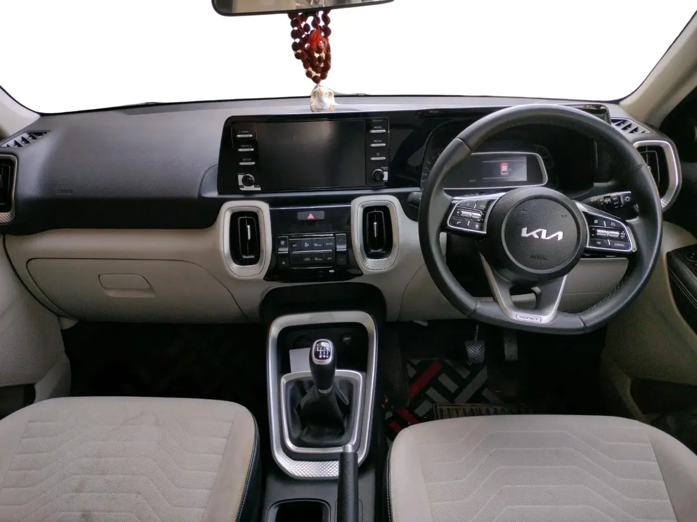 2023 KIA SONET HTX 1.0 IMT, Petrol, Manual, 21,377 km, interior