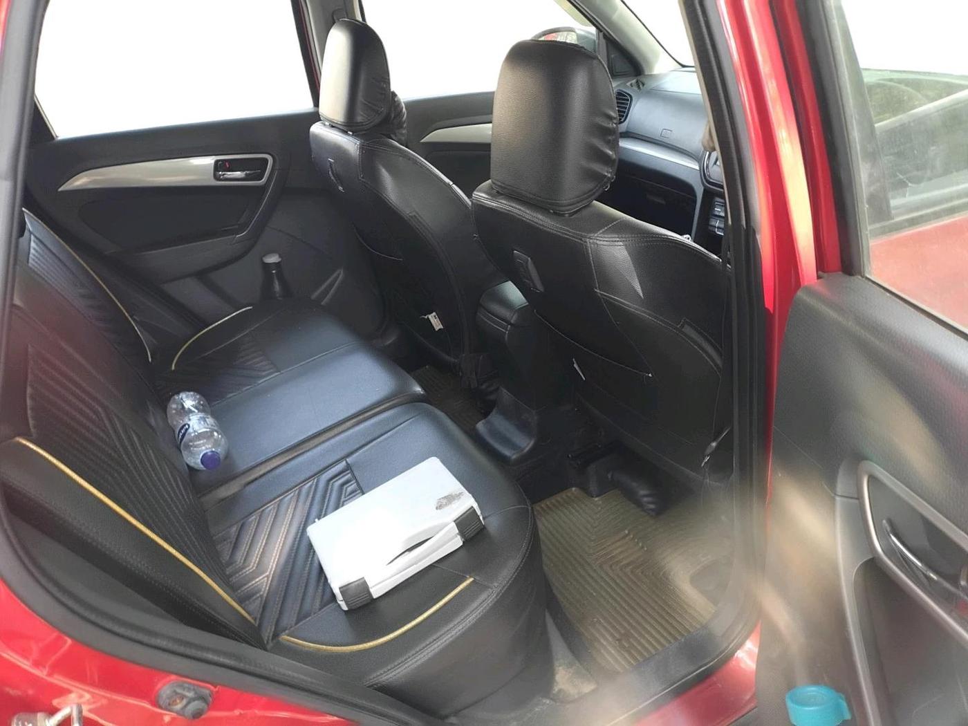 2016 Maruti Vitara Brezza ZDI PLUS DUAL TONE, Diesel, Manual, 63,455 km, interior