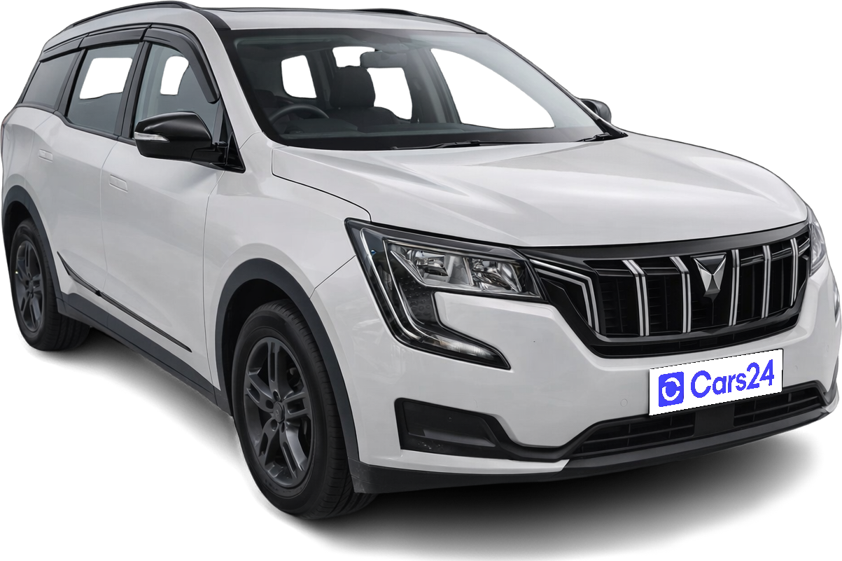 2022 Mahindra XUV700 - SUV - Petrol - Manual - ₹10.44 lakh