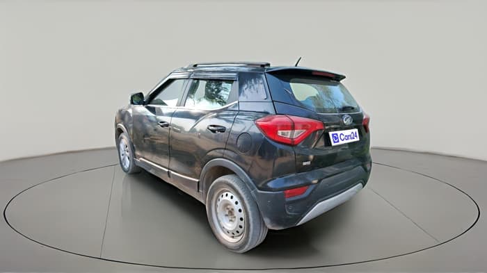 2019 Mahindra XUV300 W8 1.5 DIESEL, Diesel, Manual, 1,49,757 km, exterior