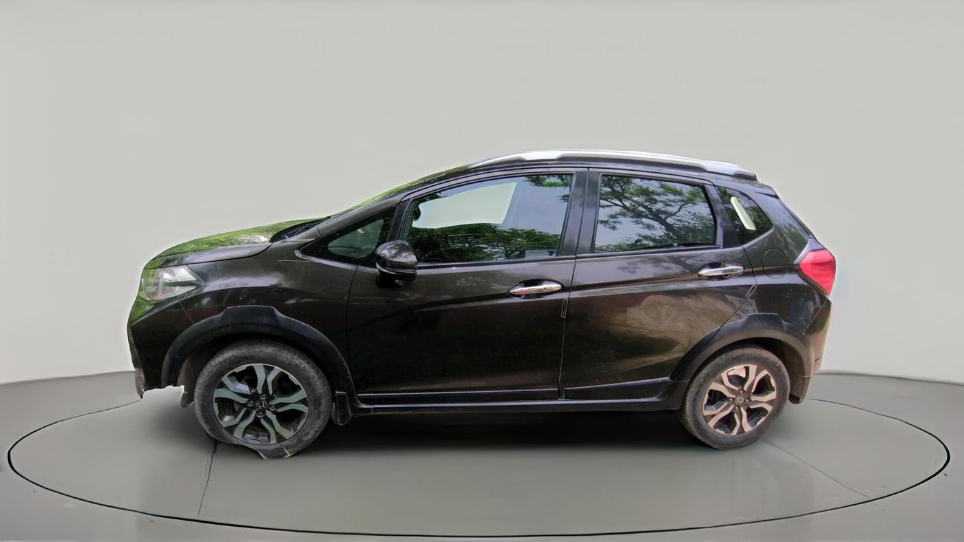 2017 Honda WR-V 1.5L I-DTEC VX MT, Diesel, Manual, 94,870 km, exterior