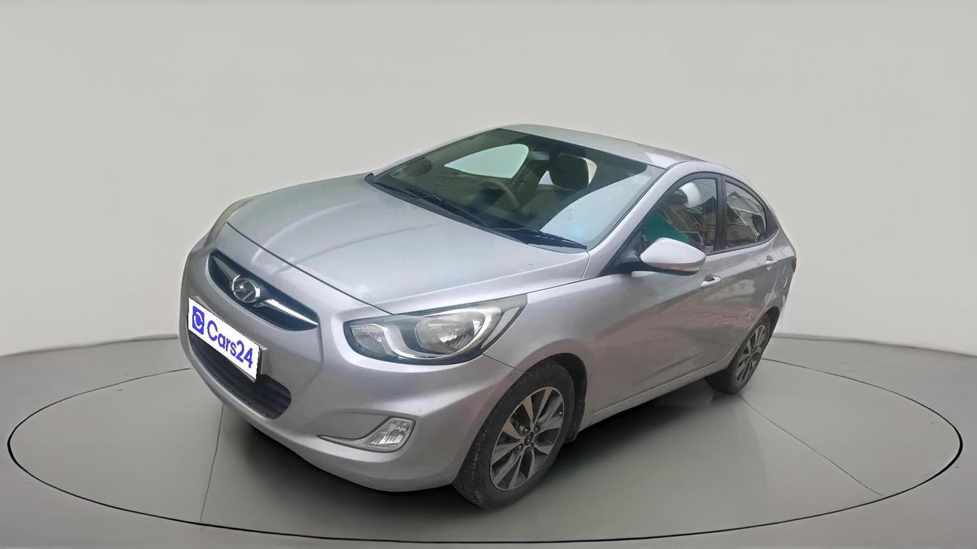 2013 Hyundai Verna FLUIDIC 1.6 VTVT SX, Petrol, Manual, 72,206 km, exterior