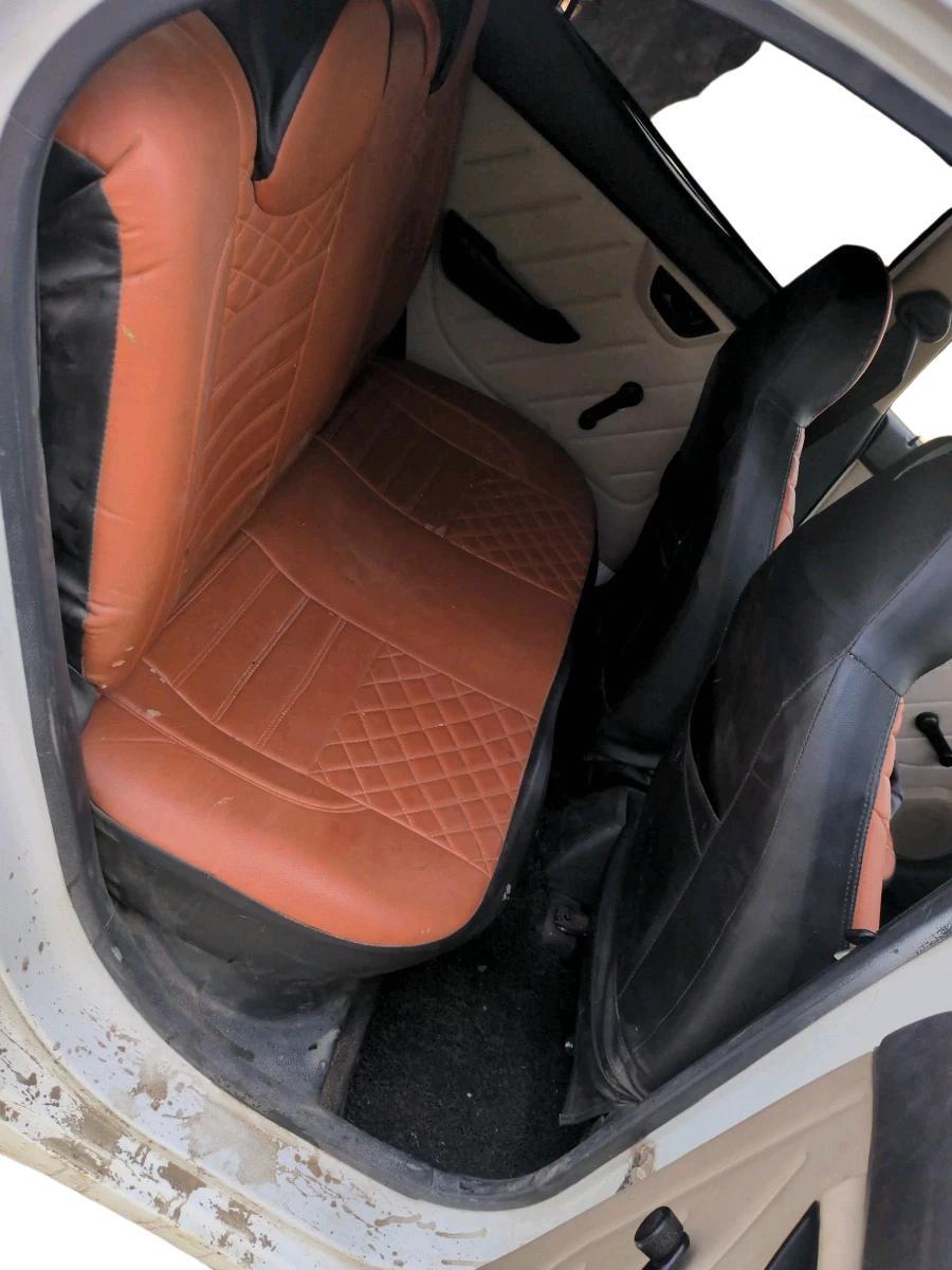 2015 Hyundai Eon D-LITE+, Petrol, Manual, 1,26,261 km, interior