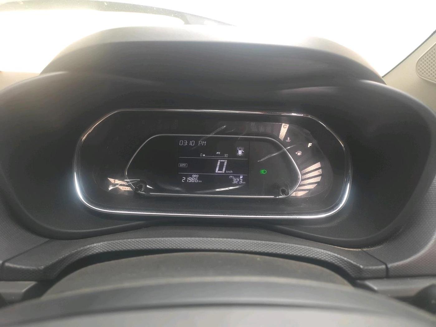 2024 Tata NEXON SMART 1.2 PETROL, Petrol, Manual, 21,986 km, interior