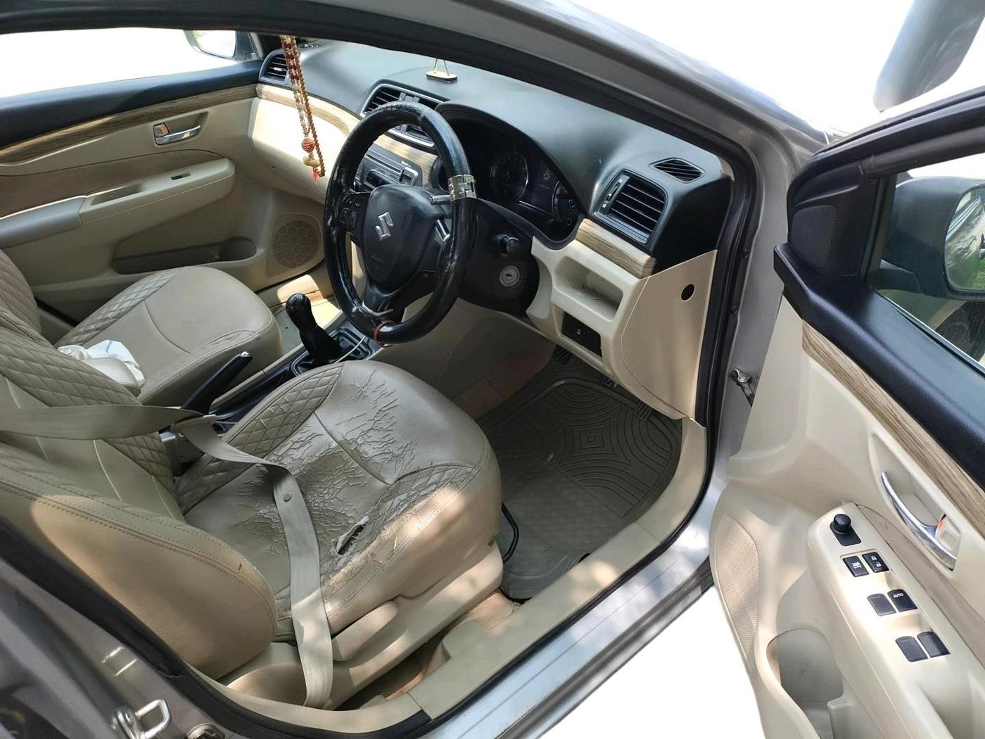 2018 Maruti Ciaz SIGMA 1.5 SHVS MT  PETROL, Petrol, Manual, 1,64,023 km, interior