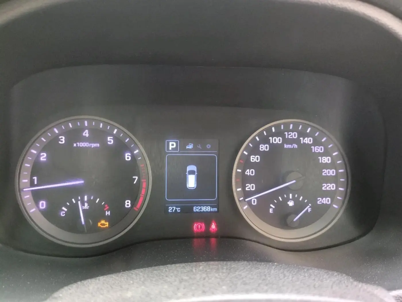 2016 Hyundai Tucson 2WD AT GL PETROL , CNG, Automatic, 62,368 km, interior