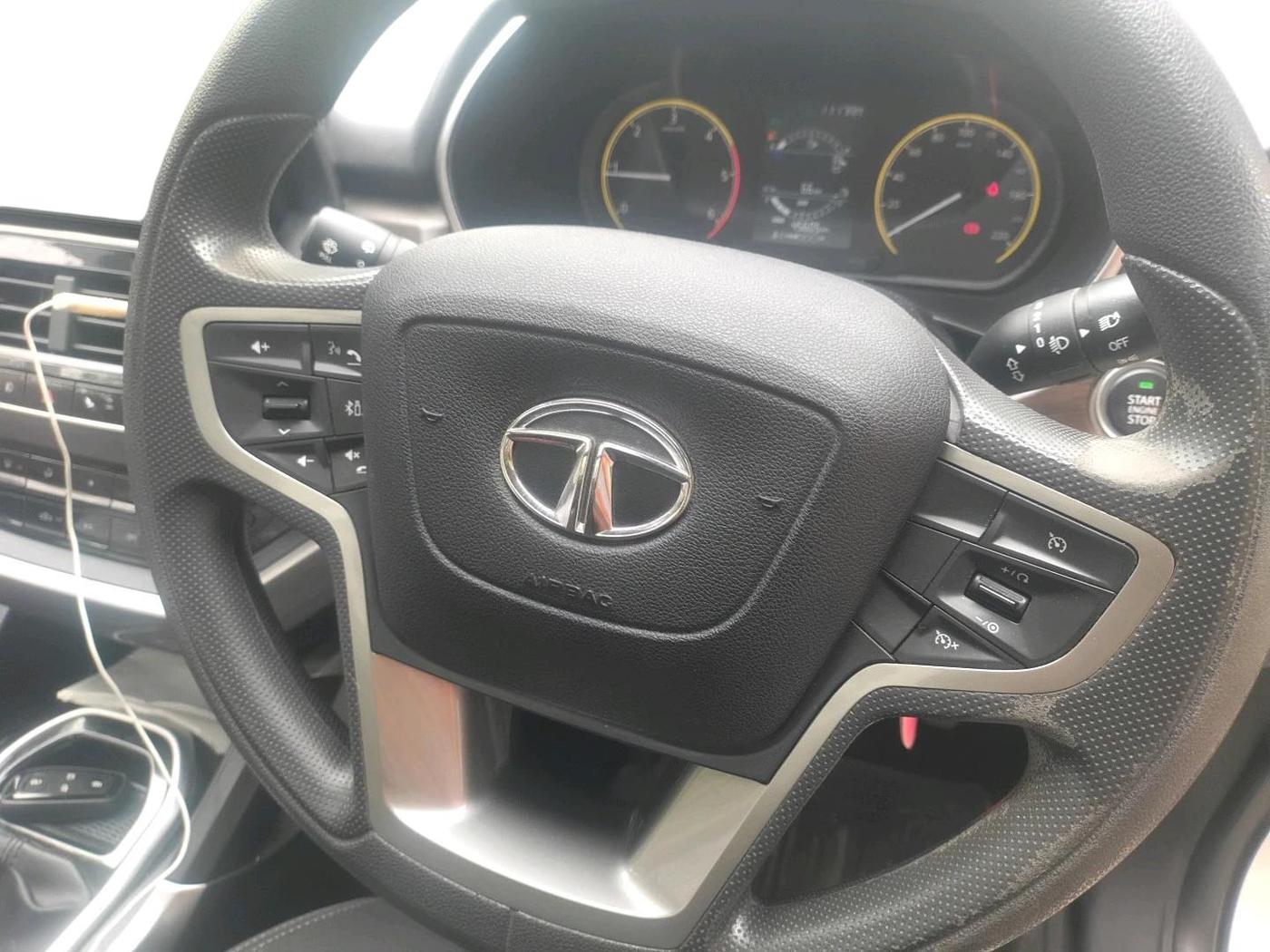 2023 Tata Harrier XT PLUS 2.0L KRYOTEC, Diesel, Manual, 45,605 km, interior
