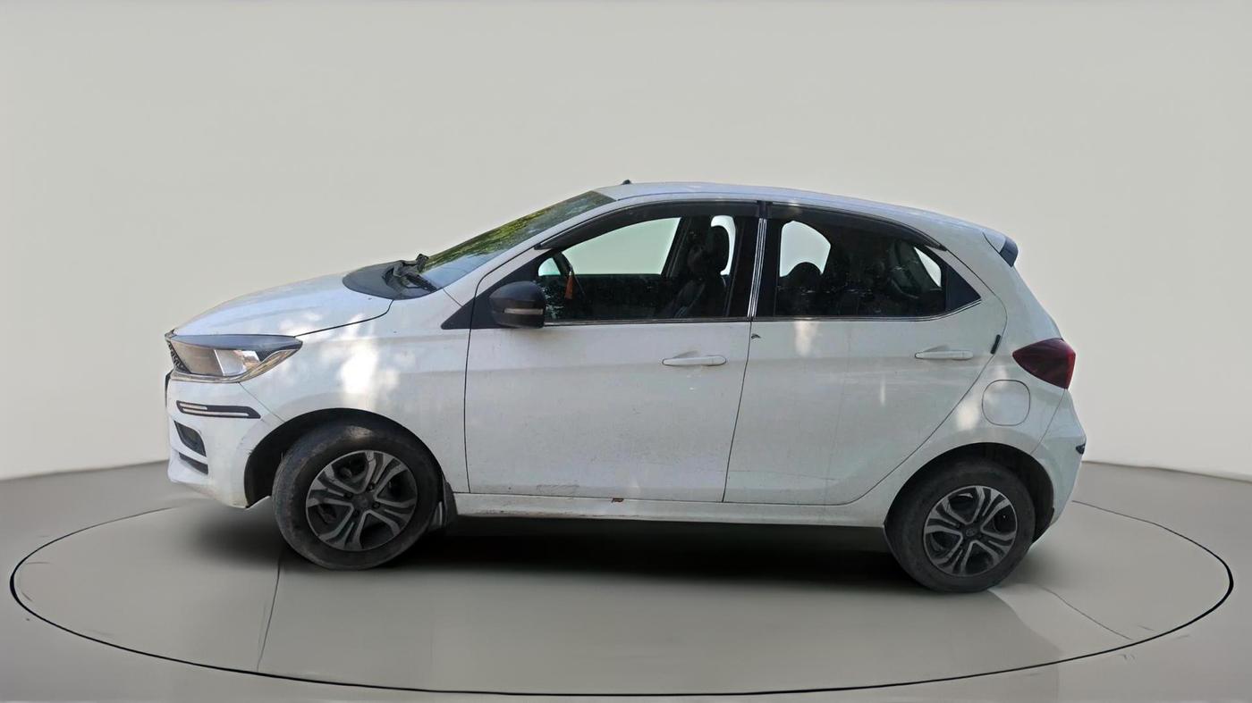 2023 Tata Tiago XT CNG, CNG, Manual, 54,961 km, exterior