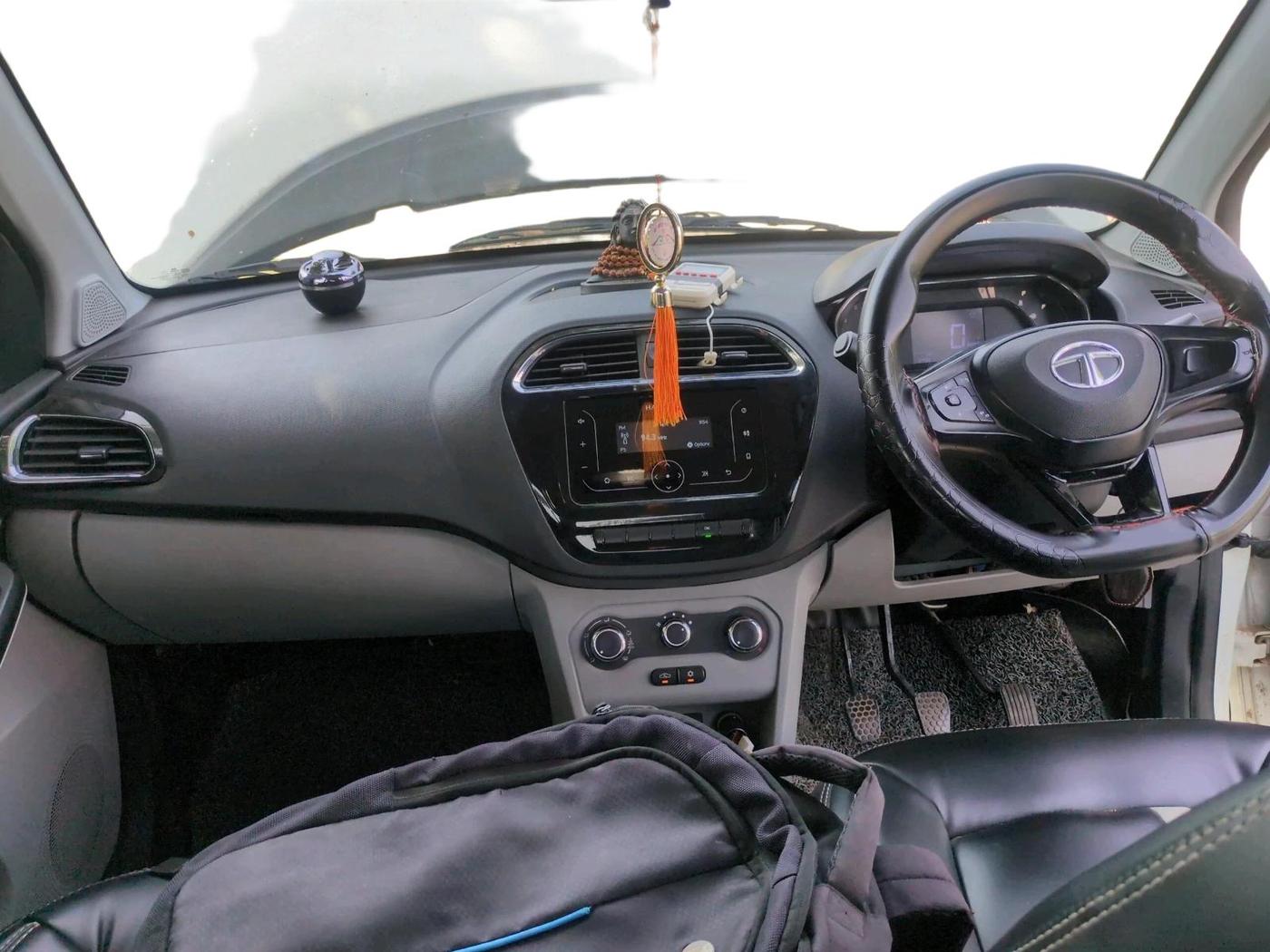 2023 Tata Tiago XT CNG, CNG, Manual, 54,961 km, interior