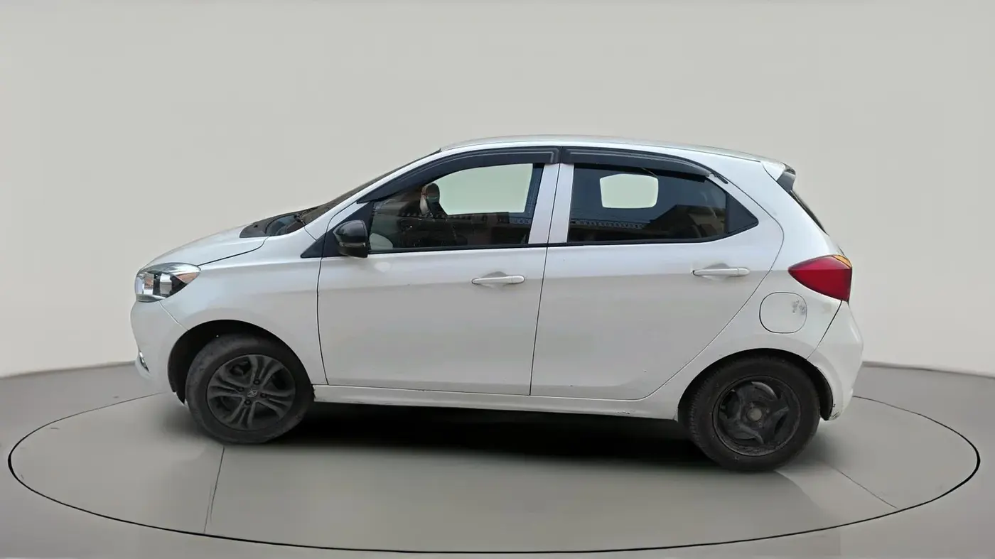 2019 Tata Tiago XZ PETROL, CNG, Manual, 1,04,392 km, exterior
