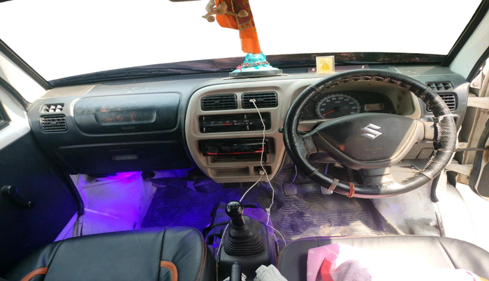 2022 Maruti Eeco 5 STR AC CNG (O), CNG, Manual, 1,68,214 km, interior