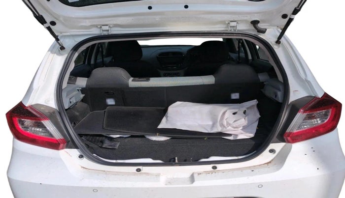 2025 Tata Tiago XE CNG, CNG, Manual, 7,469 km, exterior