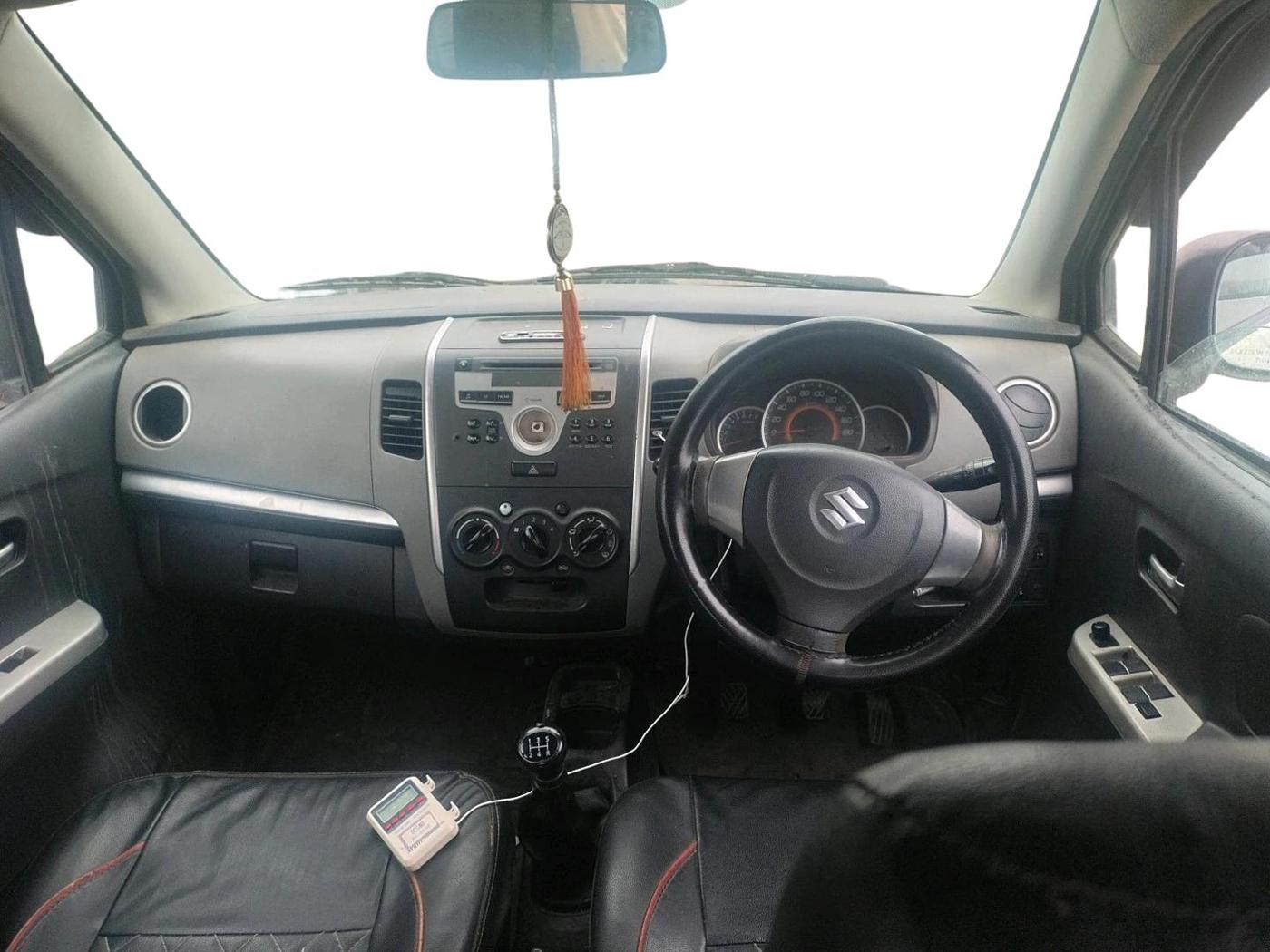 2012 Maruti Wagon R 1.0 VXI, CNG, Manual, 1,17,275 km, interior