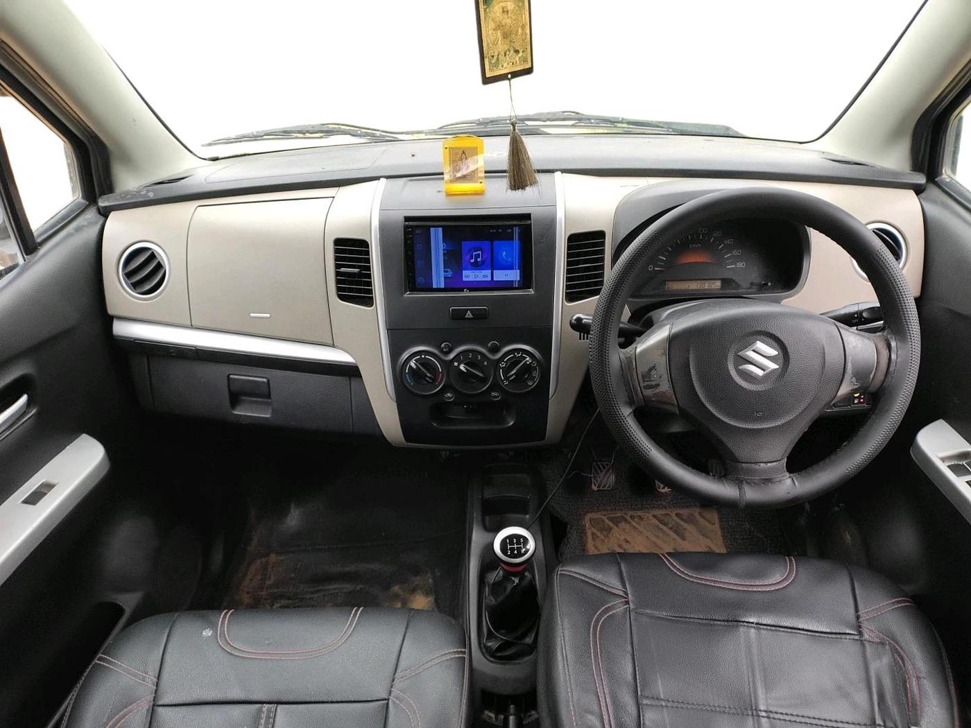2016 Maruti Wagon R 1.0 LXI CNG, CNG, Manual, 1,38,185 km, interior